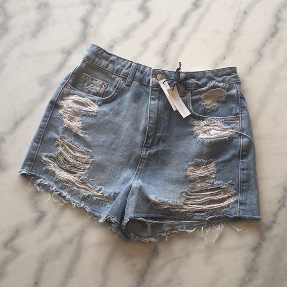 NEW Topshop jean shorts with rips - Picture 6 of 7